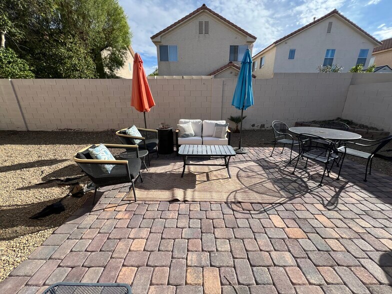 Building Photo - 8245 Ruby Mountain Way
