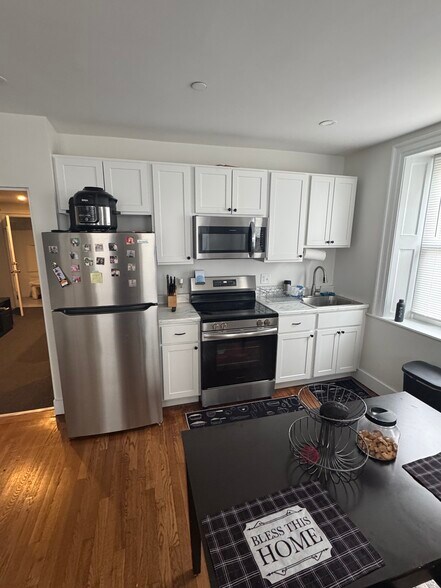 Primary Photo - 16 Washington St