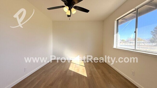 Building Photo - 21952 Resoto Rd