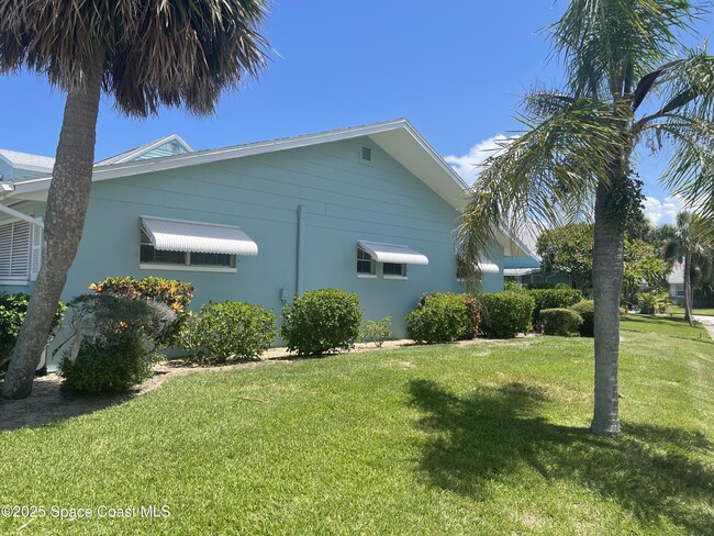 Building Photo - 333 Emerald Dr W