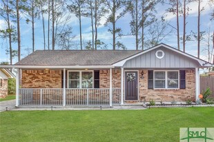 Building Photo - 250 Garden Cir