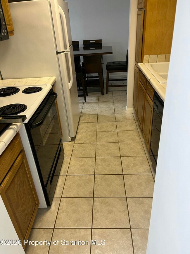Building Photo - 436 Ziegler St