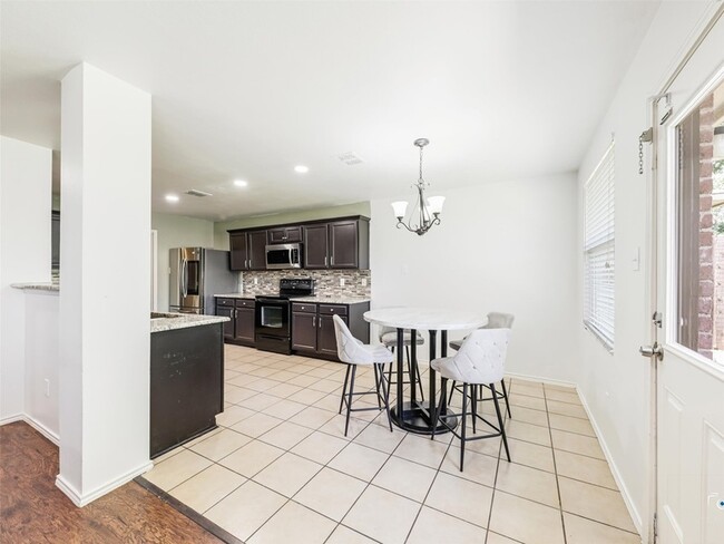 Building Photo - 13262 Cleburne Dr