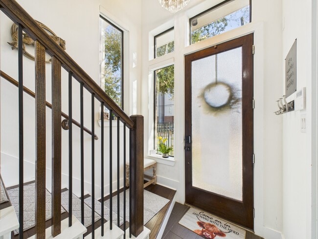 Building Photo - 1404 Spring St