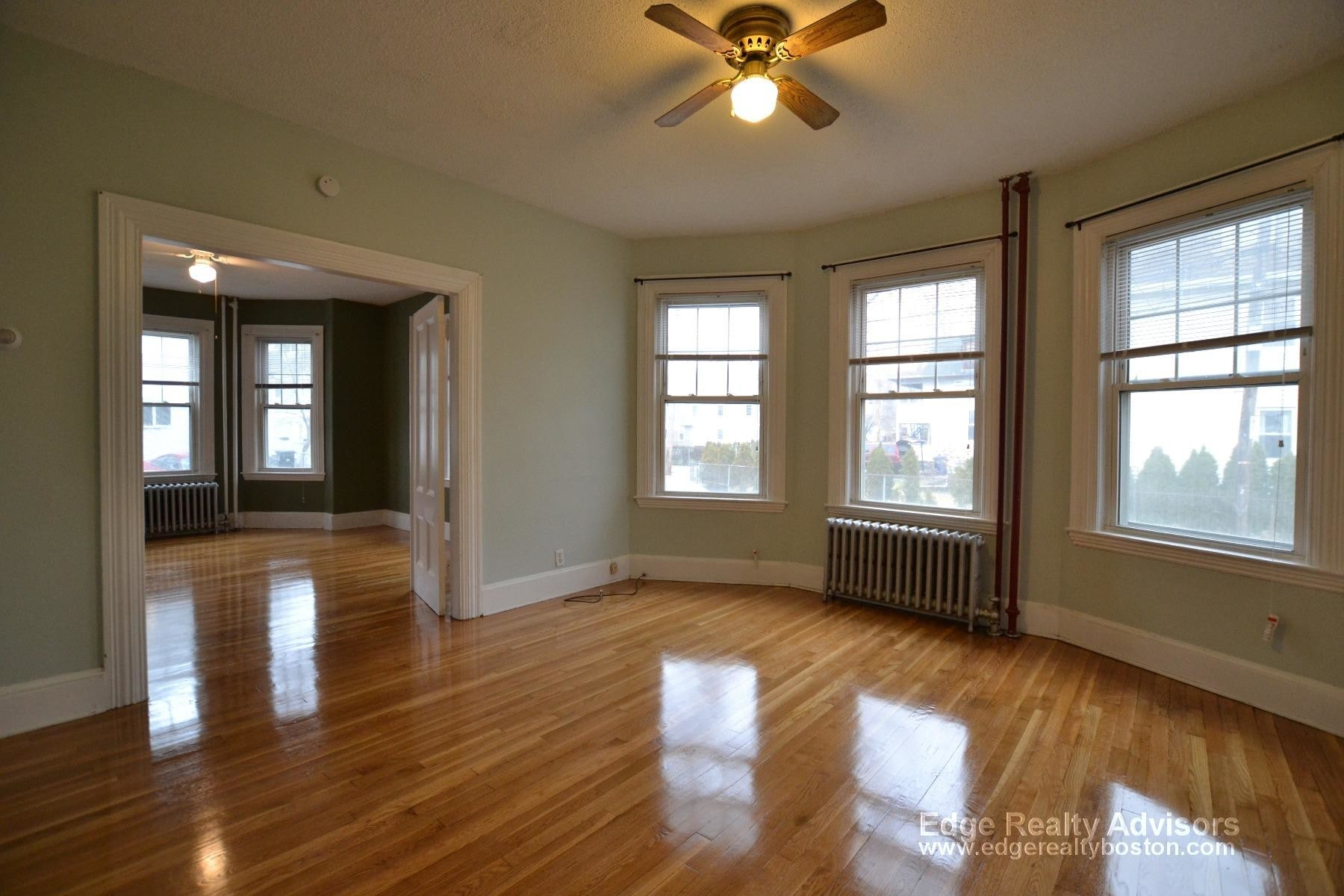 Building Photo - 22-24 Everett Sq. Unit 1