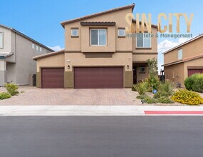 Building Photo - "Spacious 4-Bedroom Oasis with 2.5 Baths i...
