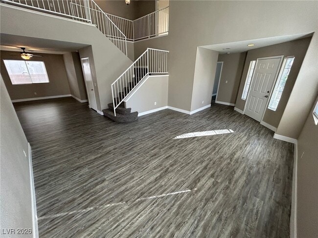 Building Photo - 9844 Via Delores Ave