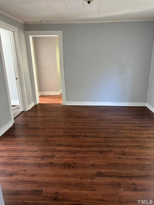 Building Photo - Your Own Home and Yard Centrally Located 3...
