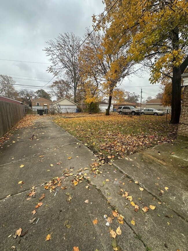 Building Photo - Welcome Home