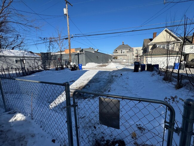 Building Photo - 787-789 Aurora Ave