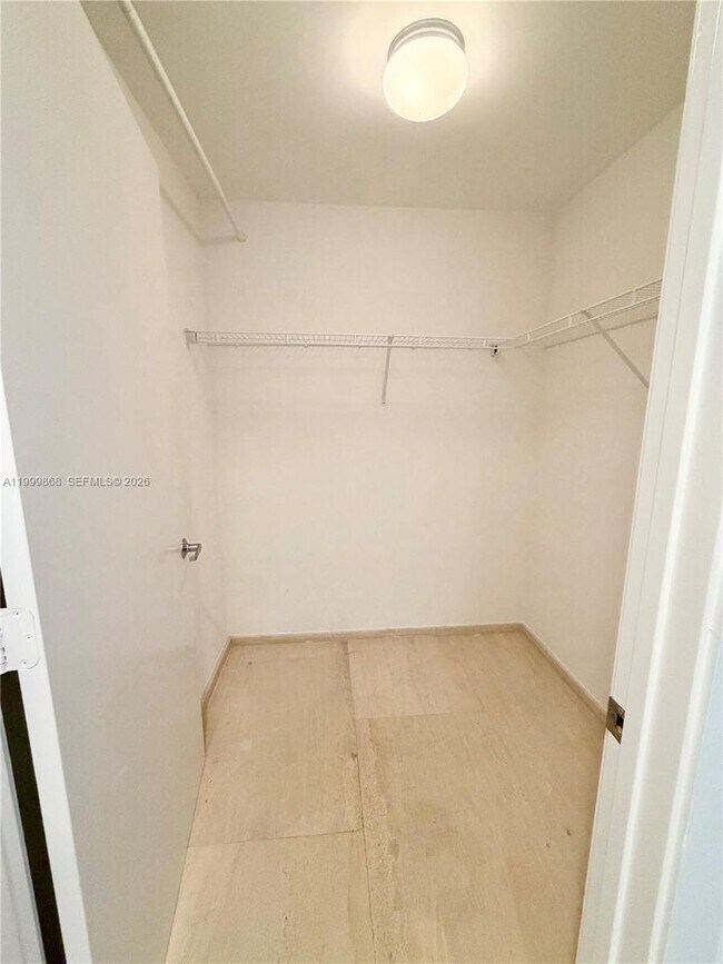 Building Photo - 1050 Brickell Ave