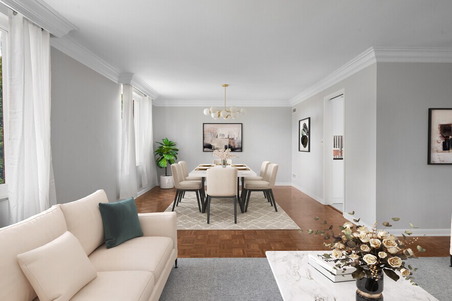 dining area - 19425 Van Aken Blvd