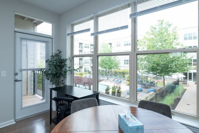 Building Photo - 360 Foley St