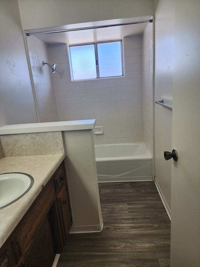 Building Photo - 5101 Appleblossom Dr