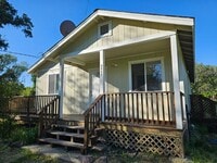 Building Photo - Palk like setting Lower Lake