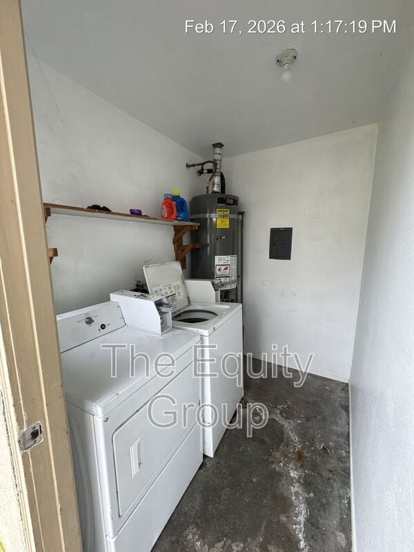 Building Photo - 624 N Garden St