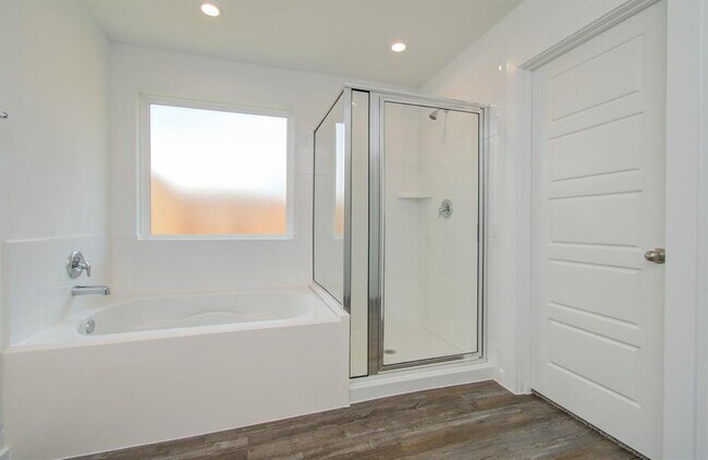 Building Photo - 8707 Shumard Oak Dr