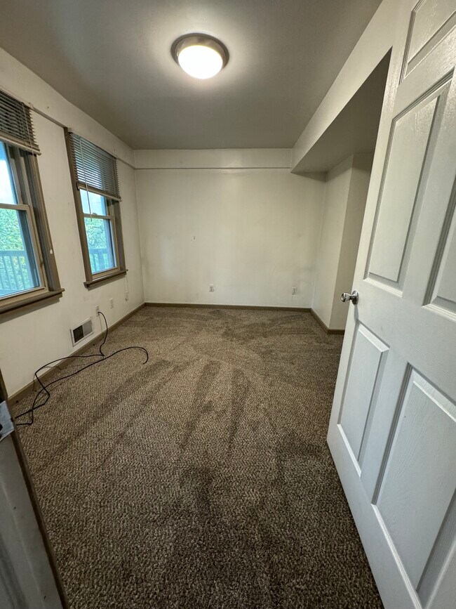 Building Photo - 1208 Washington Pike