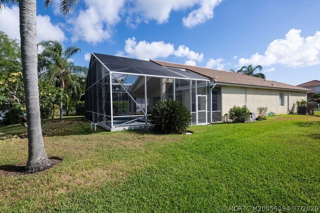 Building Photo - 2096 NW Marsh Rabbit Ln