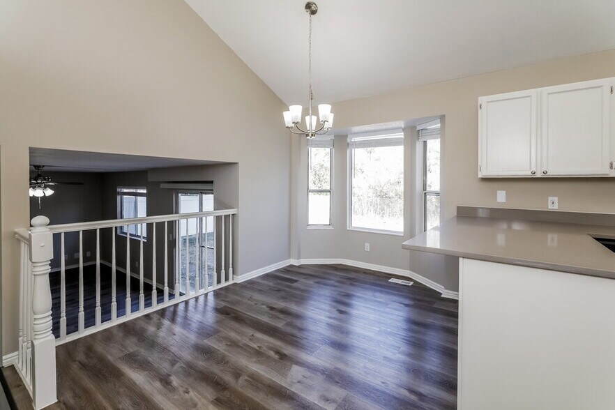 Building Photo - 6129 Crystal River Dr