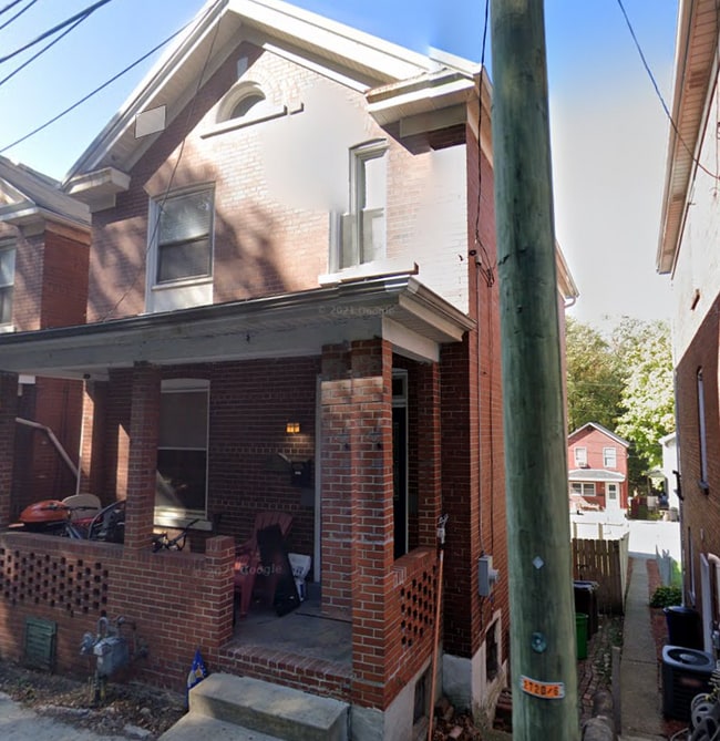 Building Photo - 416 S Urania Ave