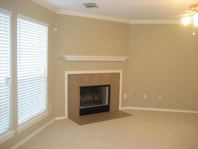 Building Photo - 15343 Court Amber Trail