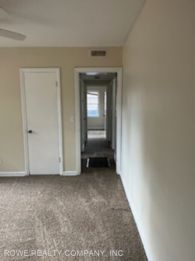 Building Photo - 3 br, 1.5 bath House - 4528 SIMS STREET