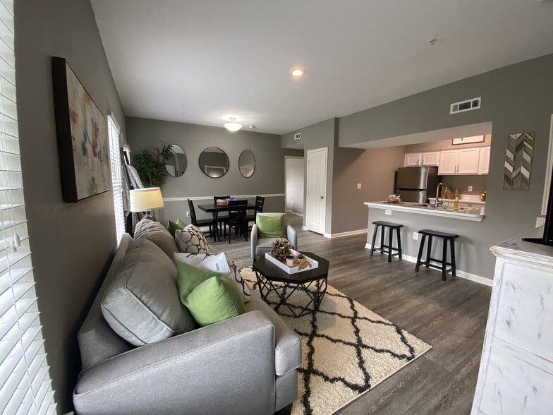 Building Photo - Harbin Pointe Apartment Homes