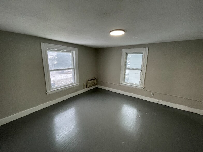 Building Photo - 1322 Brownell Ave