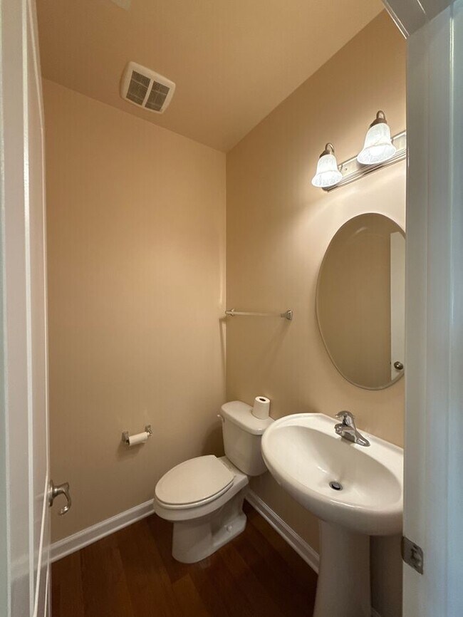 Building Photo - 134 Ashton Dr