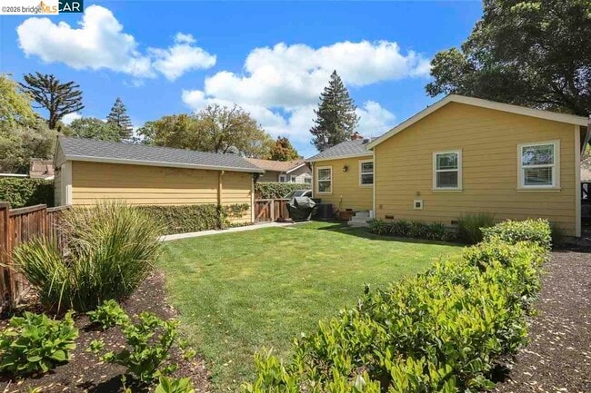 Building Photo - 3484 Moraga Blvd