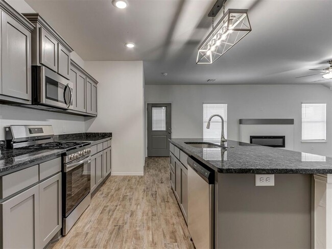 Building Photo - 10653 SW 18th St