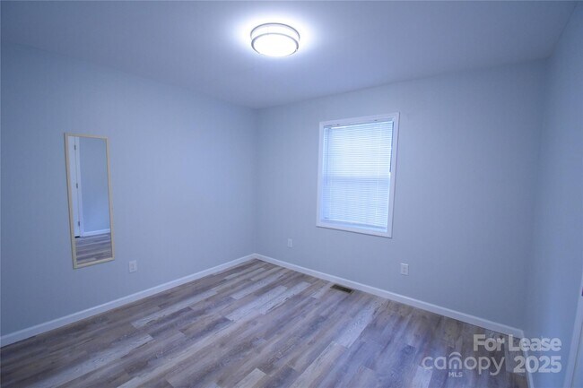 Building Photo - 6628 Cool Water Ct