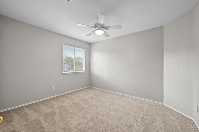 Building Photo - 4533 Corran Ferry Loop