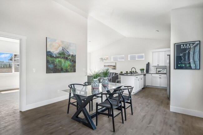Building Photo - 2070 NW Monterey Pines Dr