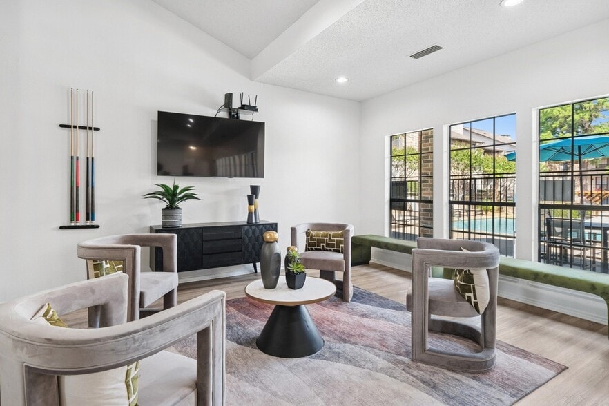 Building Photo - Camino Del Sol