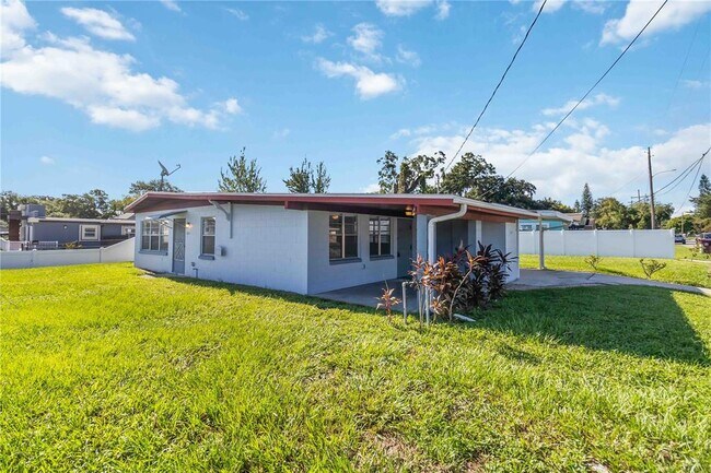 Building Photo - 5402 Curry Ford Rd