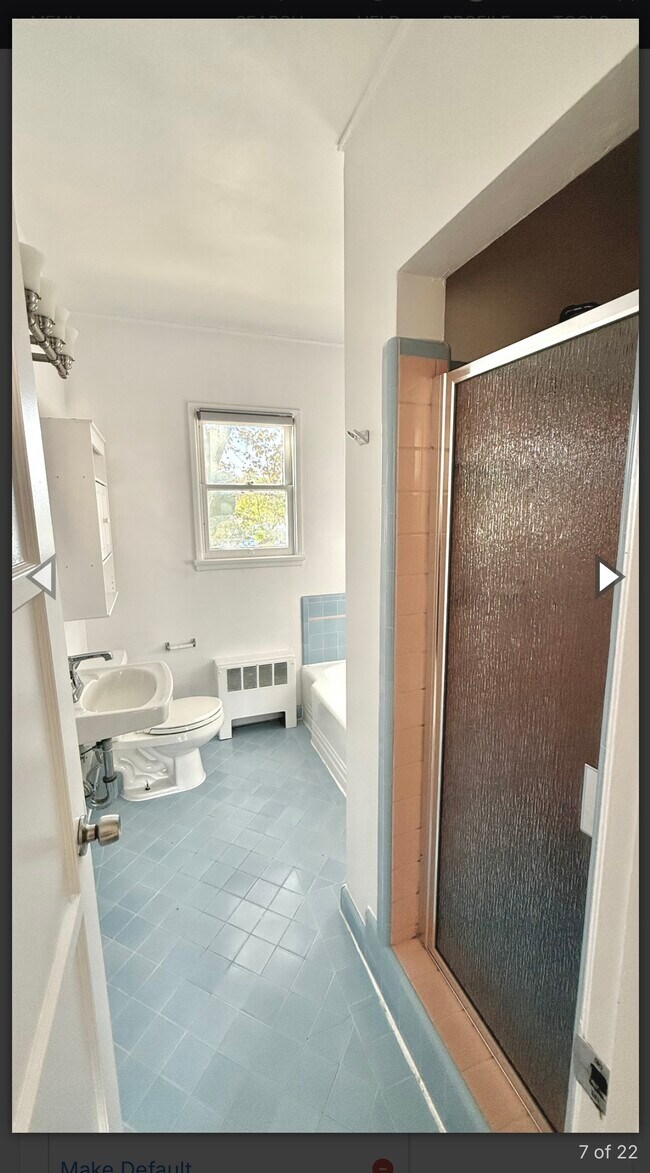 Building Photo - 200 S Sycamore Ave