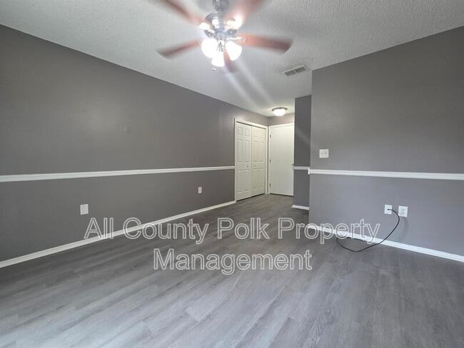 Building Photo - 1410 Bramblewood Dr