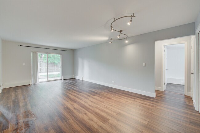 Building Photo - 2323 S Goebbert Rd
