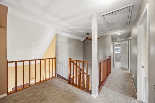 Building Photo - 21422 Park Willow Dr