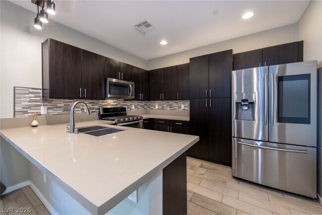 Building Photo - 11257 Rainbow Peak Ave