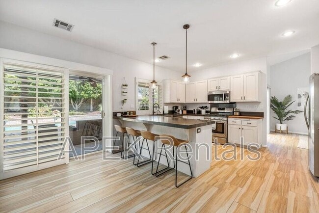 Building Photo - 79150 Ocotillo Dr