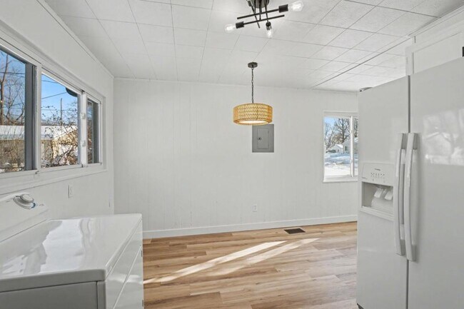 Building Photo - 4601 Curundu Ave