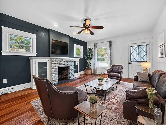 Building Photo - 1016 E Washington Ave