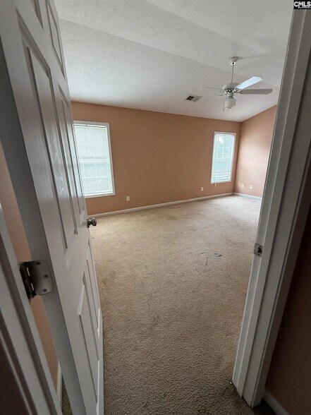 Building Photo - 345 Peppercorn Ln