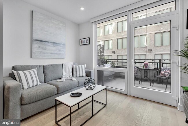 Building Photo - 37 L St SE