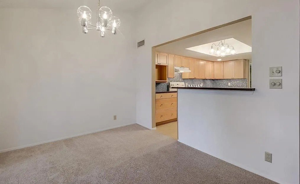 Building Photo - 8905 Trone Cir