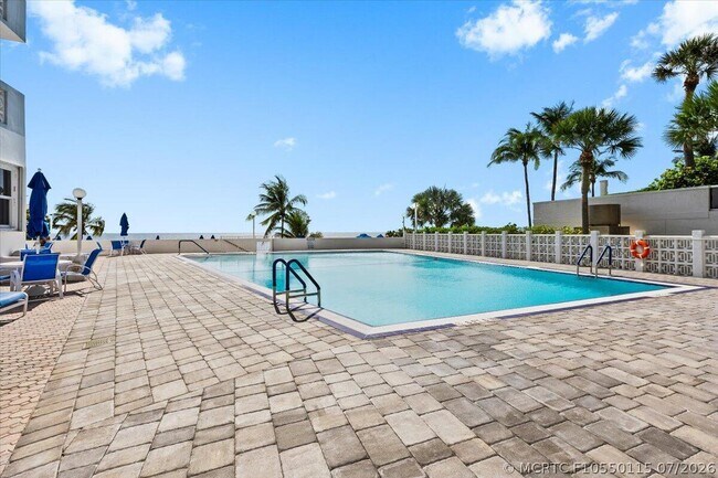 Building Photo - 4250 Galt Ocean Dr
