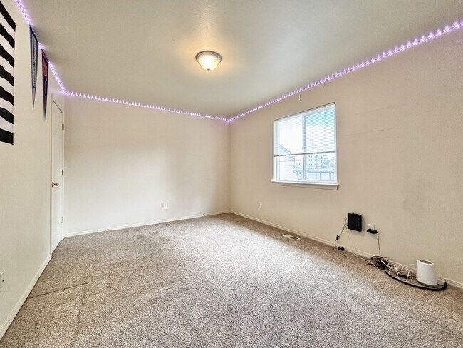 Building Photo - 1309 S Lincoln Ave
